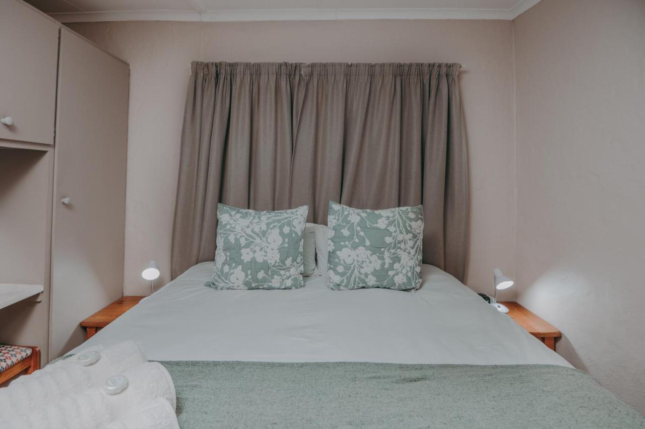 Cosy Cottages Guesthouse Potchefstroom Exterior foto